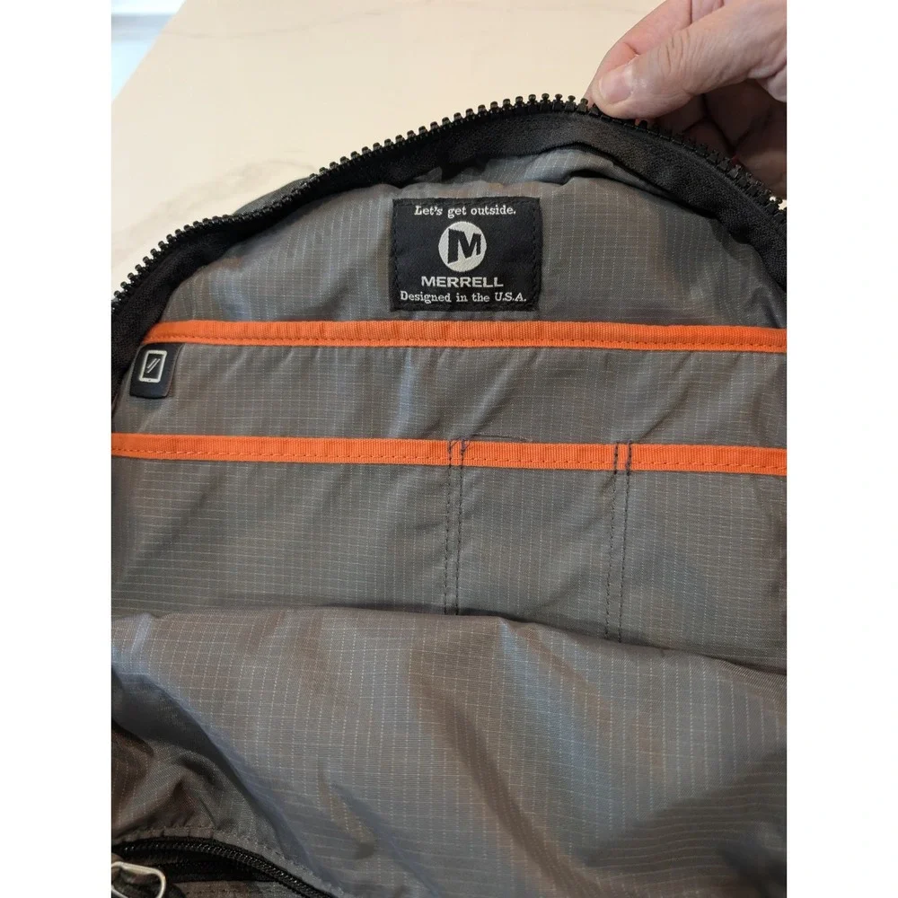 Merrell Messenger Bag Charcoal Grey Crossbody Shoulder Travel Commuter Bag